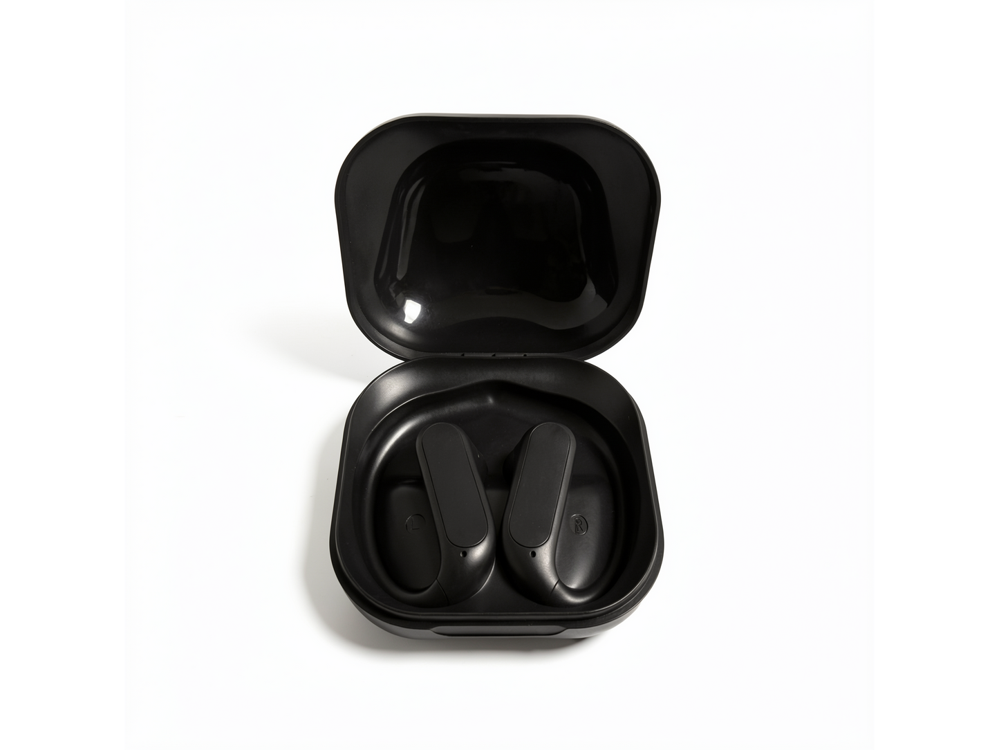 Open-Ear OWS Hook Headphones with 32h Battery & Low-Latency Mode - ComfyUI_00001_qripl_1780539891